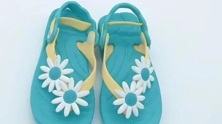 Vente en gros pas cher pantoufles personnalisées belle plaine enfant chaussures été antidérapant EVA doux confortable enfants sandales de plage